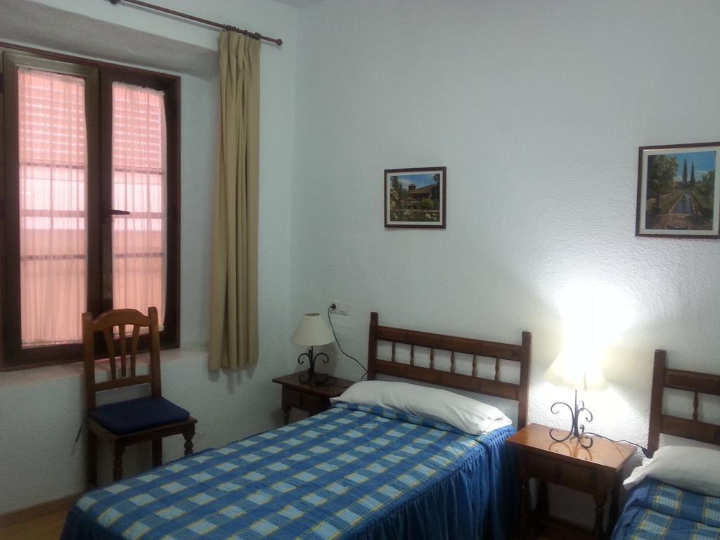 Pension Ciudad Navarro Ramos Granada Exterior photo